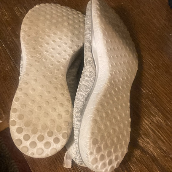 Sketchers air cooled memory foam slip ons. US size 9 - Picture 3 of 3